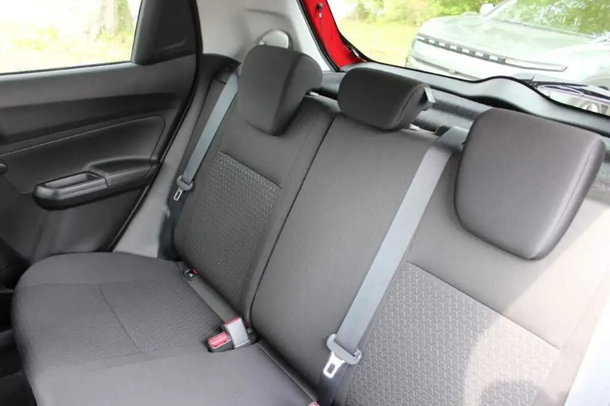 2022-suzuki-swift-12-dualjet-sz-l-big-27