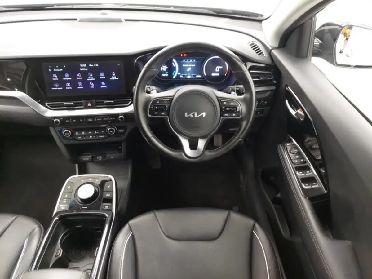 2021-kia-e-niro-ev-3-big-6