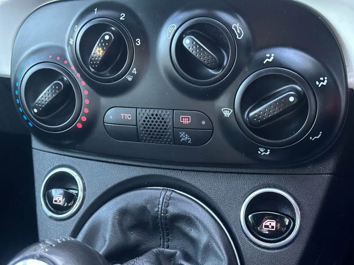 2017-abarth-595-14-tjet-big-24