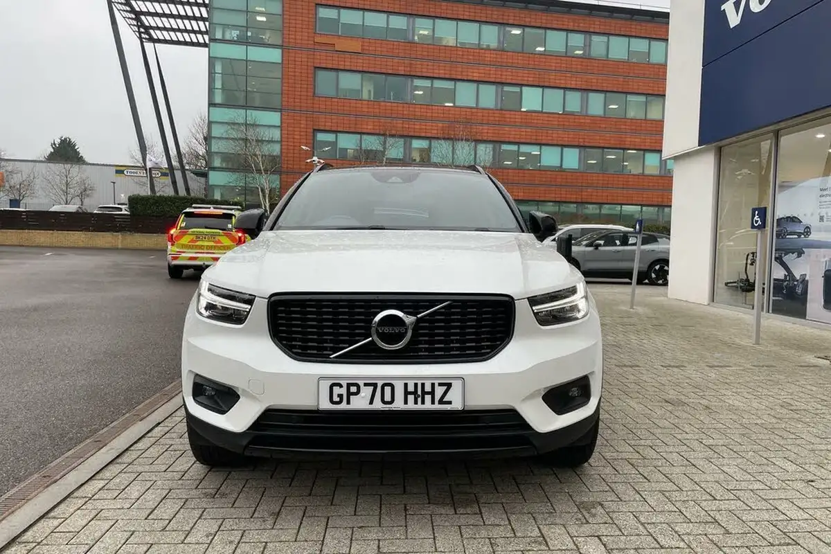2021-volvo-xc40-20-b4-r-design-197bhp-awd-geartronic-big-11