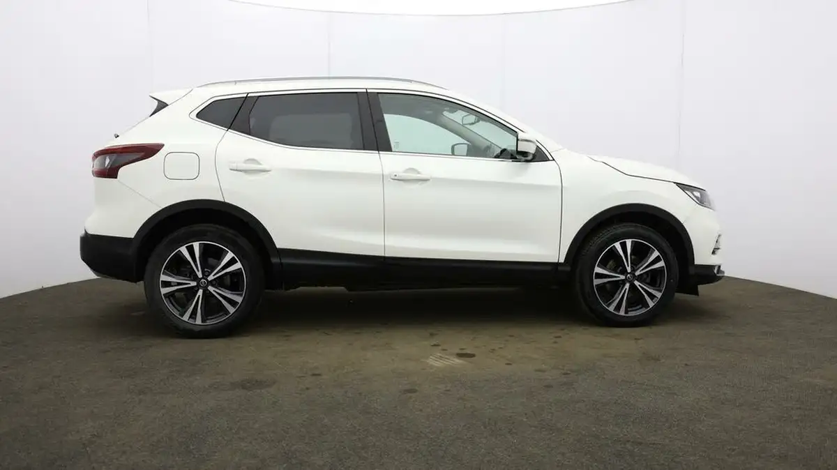 2021-nissan-qashqai-13-dig-t-n-connecta-140ps-big-45
