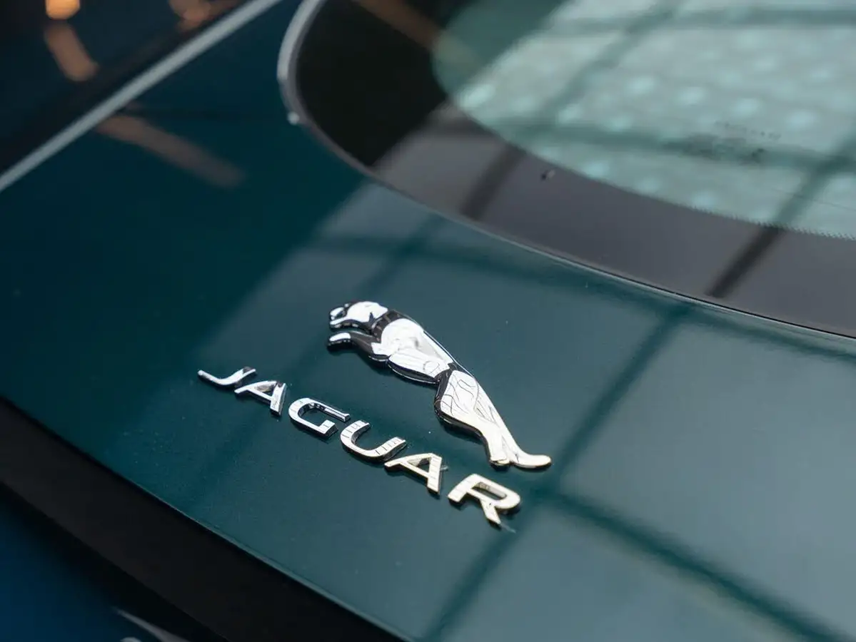 2022-jaguar-f-type-20-p300-r-dynamic-coupe-big-22