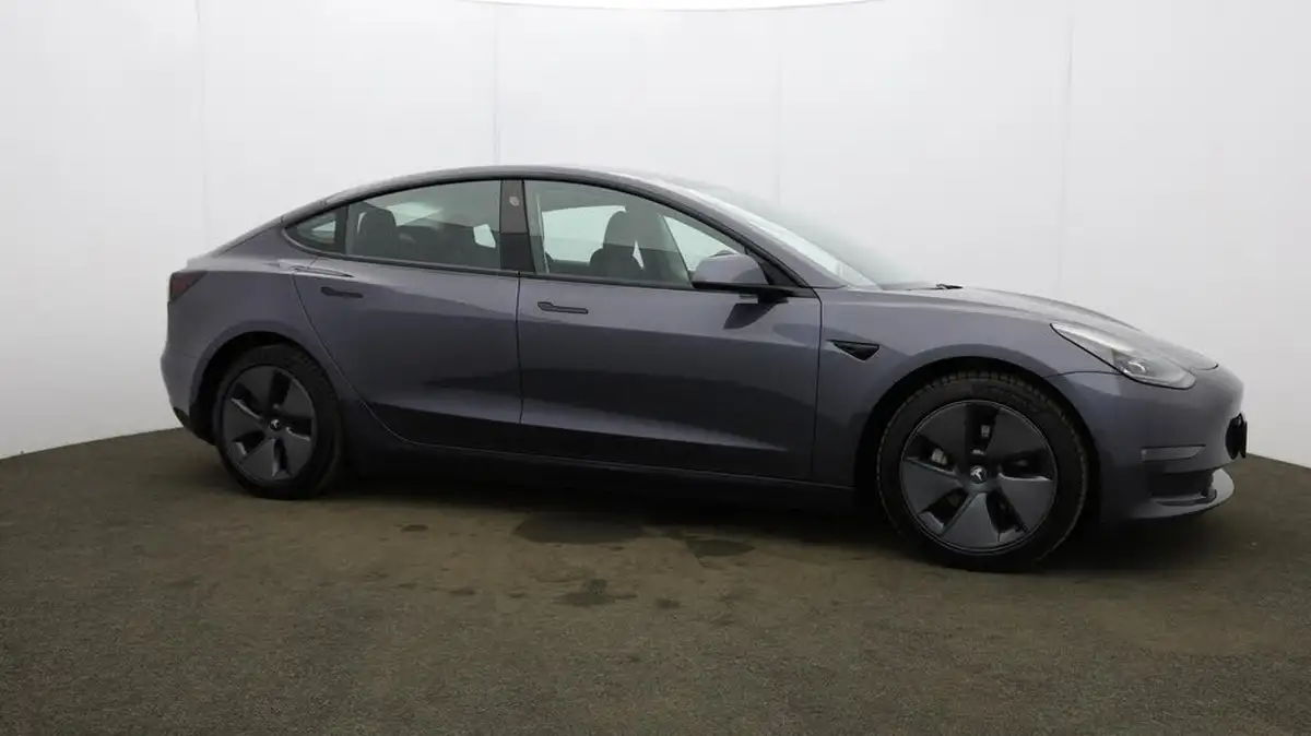 2021-tesla-model-3-e-long-range-4x4-big-52
