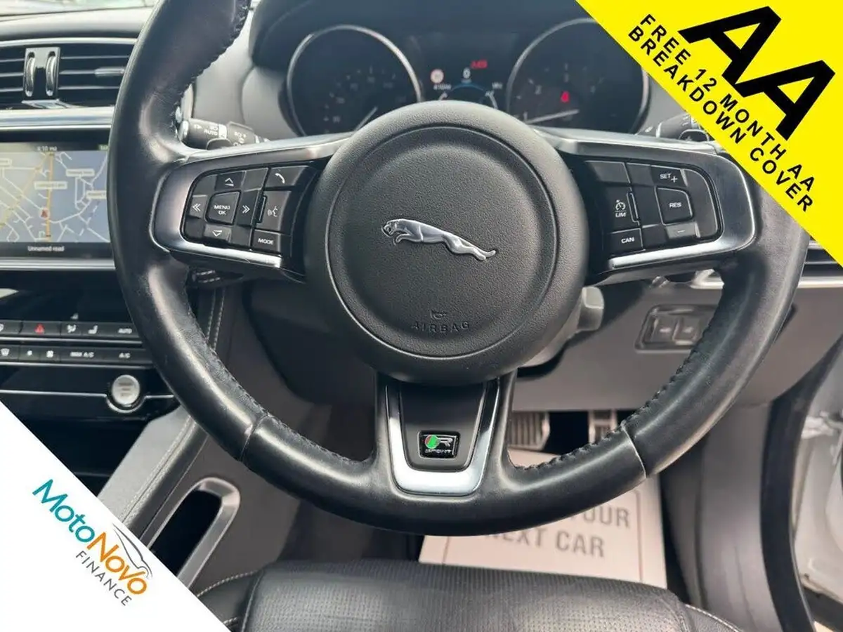 2017-jaguar-f-pace-20-i4d-r-sport-180ps-awd-auto-big-17