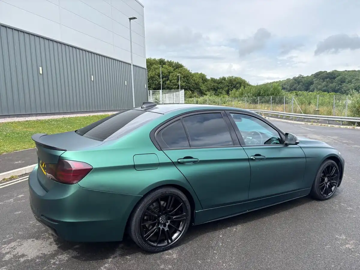 2012-bmw-3-series-20td-320d-sport-184bhp-ss-saloon-4d-big-32