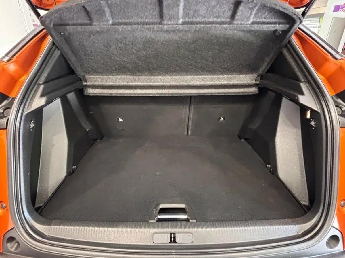 2021-peugeot-2008-suv-15-bluehdi-gt-big-15