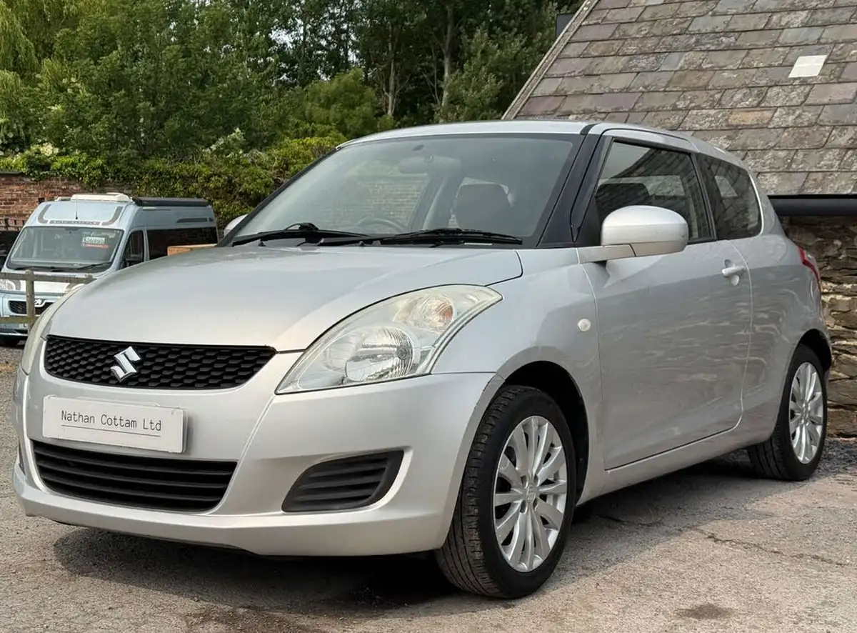2011-suzuki-swift-12-sz3-3d-big-6