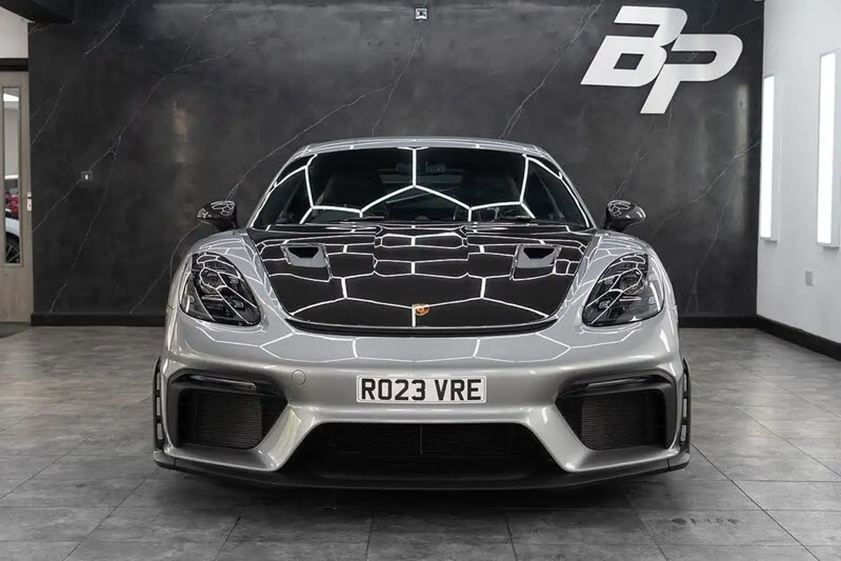 2023-porsche-cayman-718-40-cayman-gt4-rs-big-37