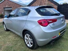 2011-alfa-romeo-giulietta-14-lusso-tb-120bhp-small-3