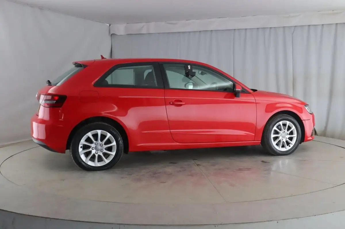 2013-audi-a3-16td-se-hatchback-3d-big-7