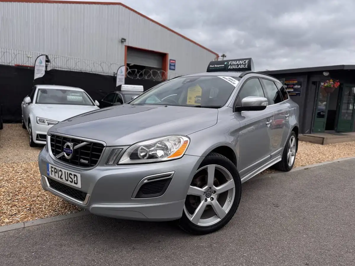 2012-volvo-xc60-big-2