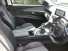 2017-peugeot-3008-suv-12-puretech-allure-small-1