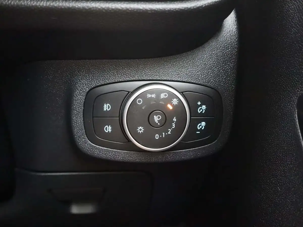 2020-ford-fiesta-10t-titanium-95ps-big-25