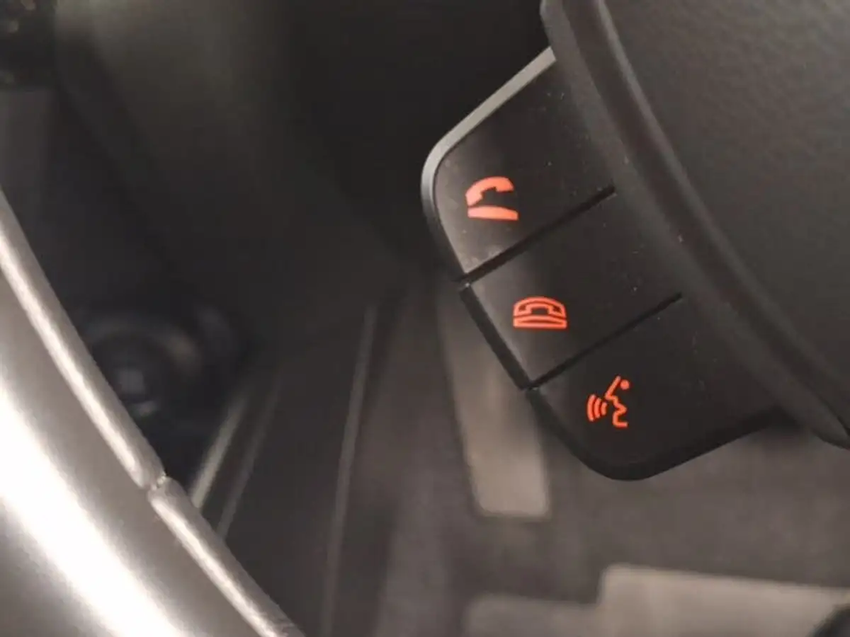 2018-suzuki-swift-10-boosterjet-sz-t-113ps-big-16