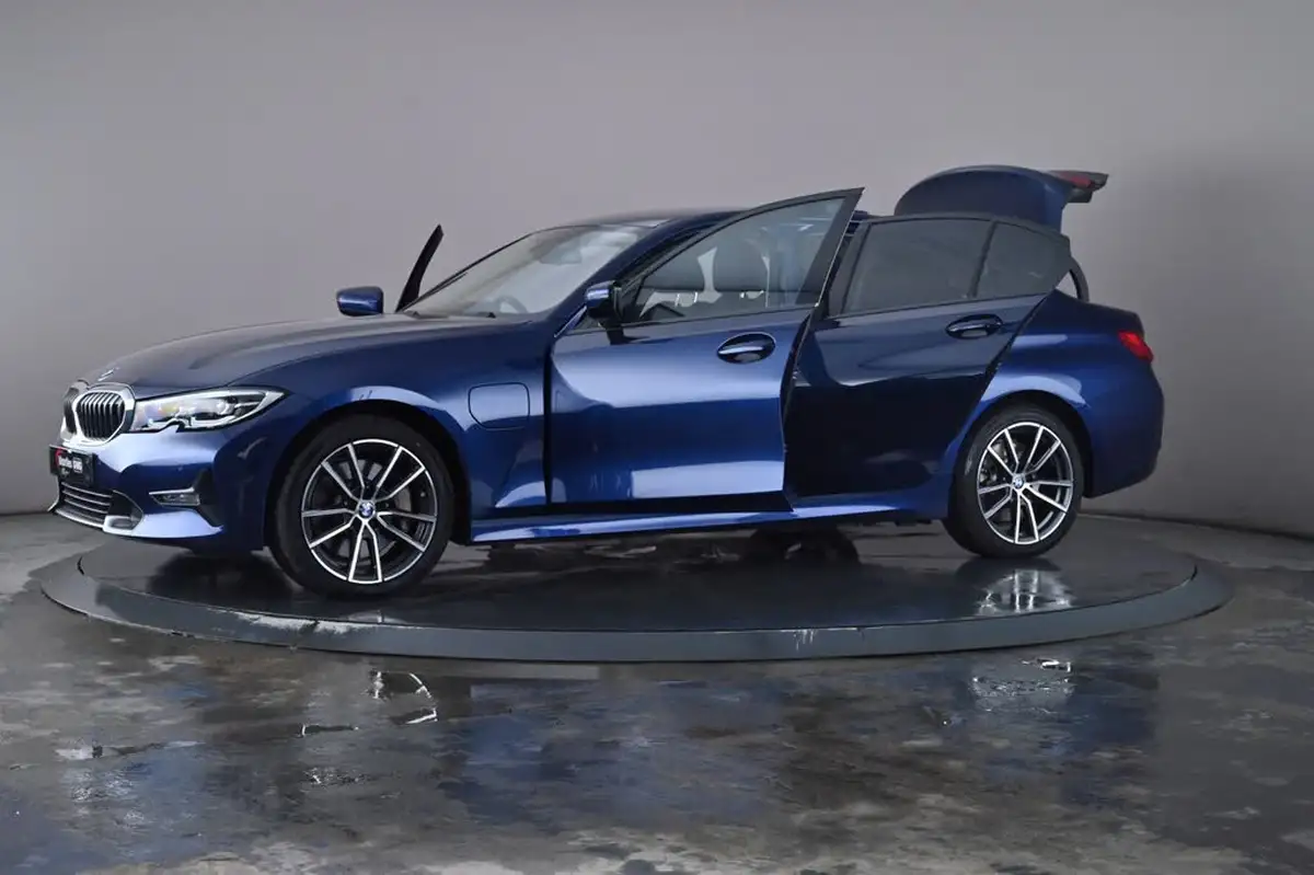 2020-bmw-3-series-20-330e-sport-pro-saloon-4d-big-38
