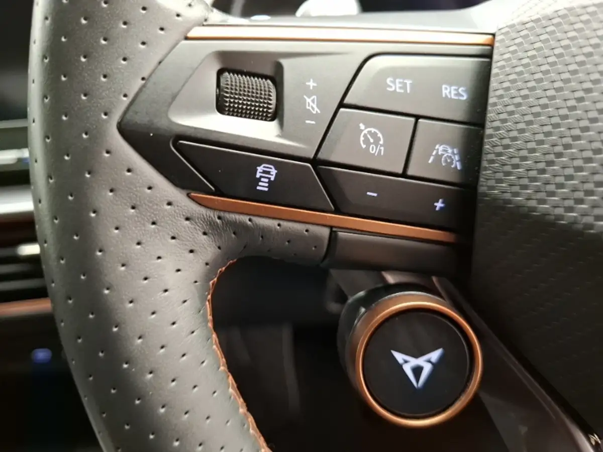 2024-cupra-ateca-15-ecotsi-v2-big-16