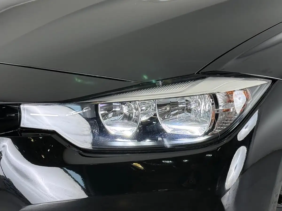 2016-bmw-3-series-15-318i-sport-saloon-4d-big-8
