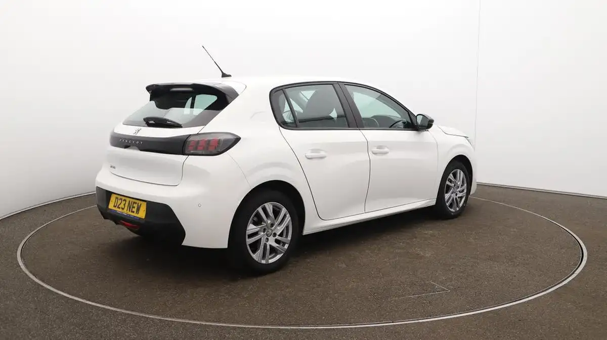 2022-peugeot-208-12-puretech-active-premium-100bhp-eat8-big-53