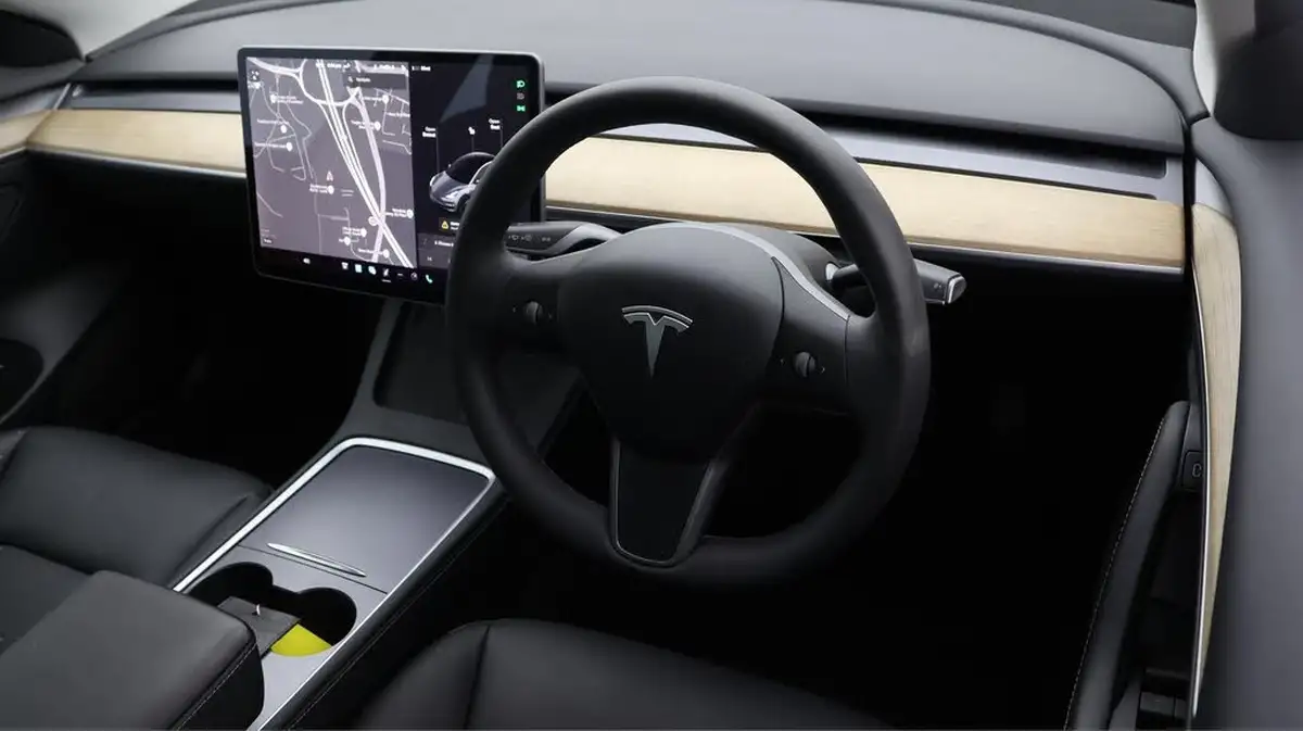 2021-tesla-model-3-e-long-range-awd-big-9