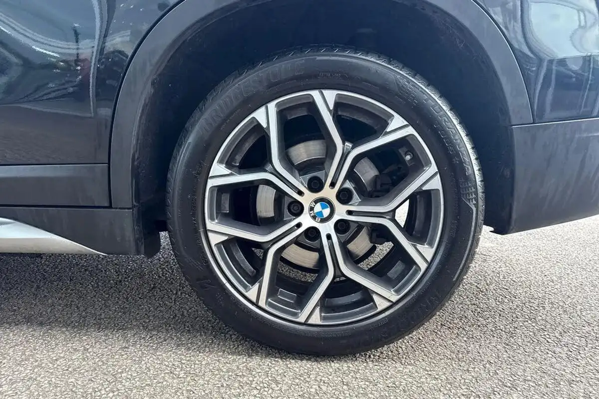 2022-bmw-x1-20-xdrive20i-xline-big-22