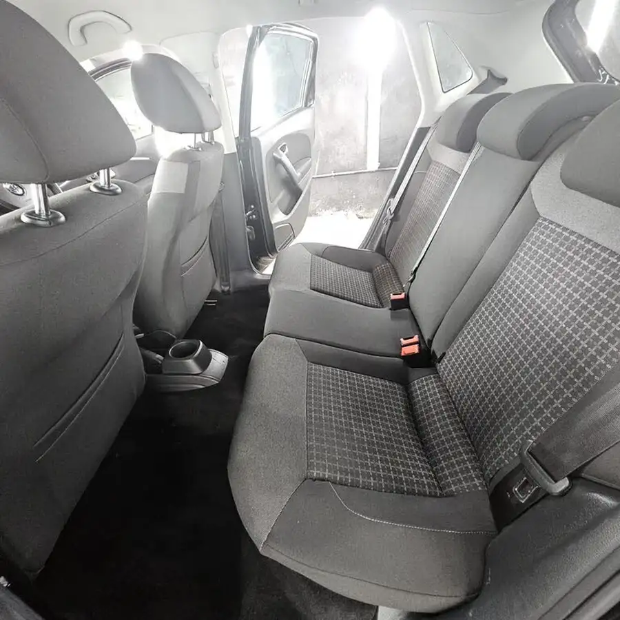 2015-volkswagen-polo-12-tsi-se-5d-big-8