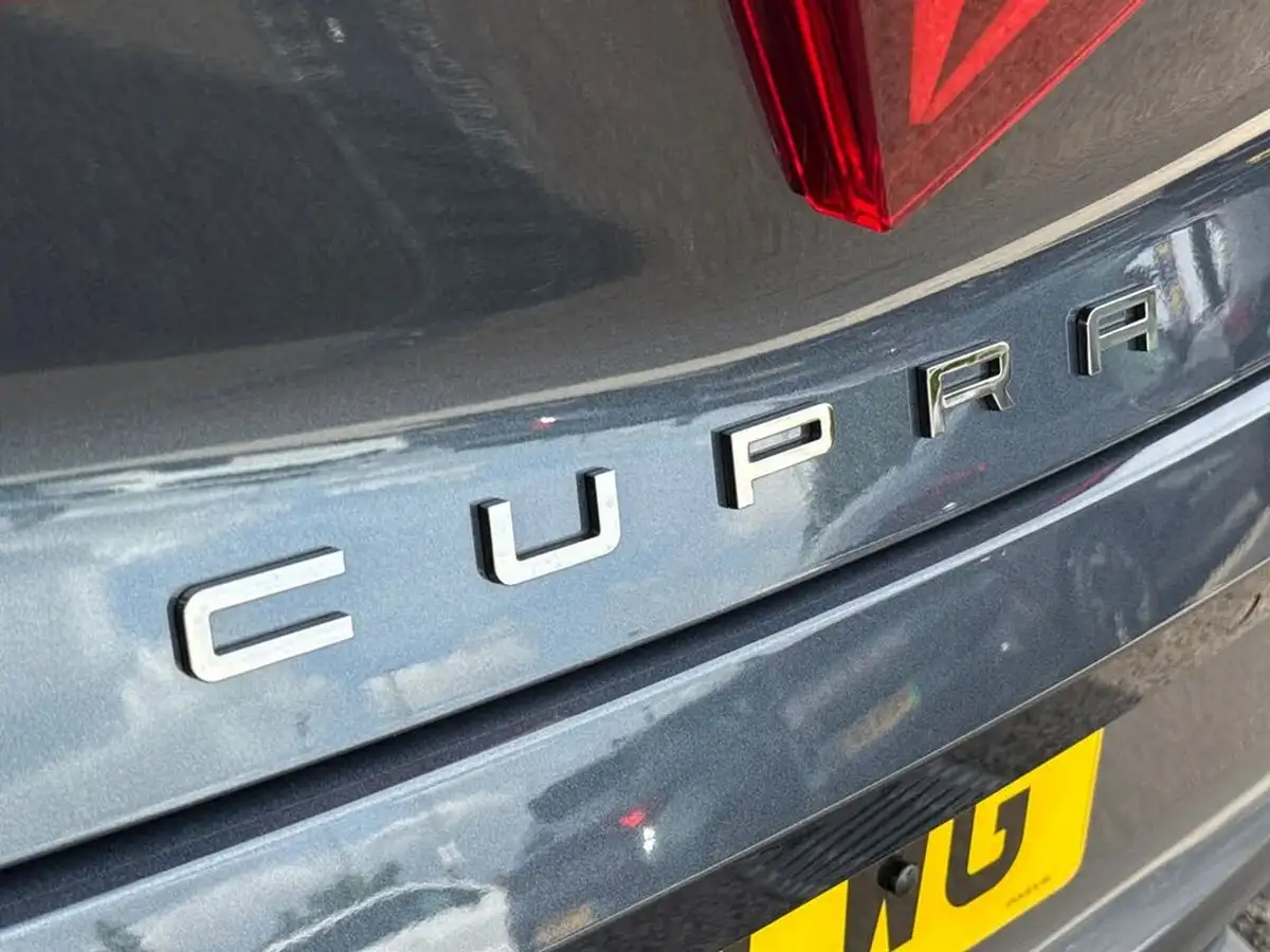 2024-cupra-leon-nf-20-tsi-vz3-300ps-hatchback-big-25