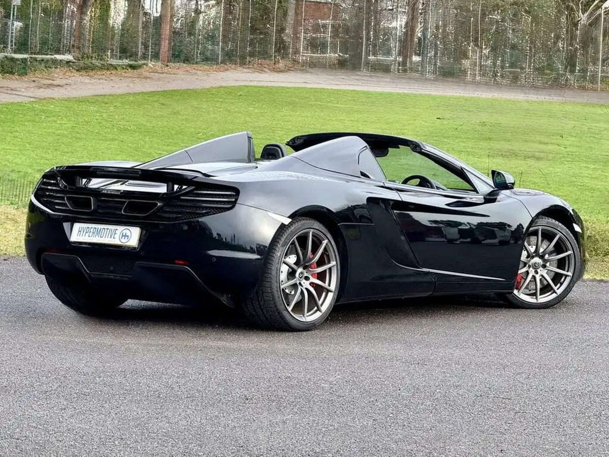2013-mclaren-12c-38-spider-big-2