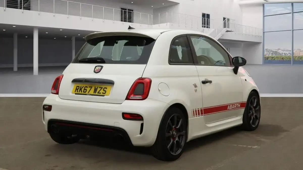 2017-abarth-595-14-tjet-mta-big-3