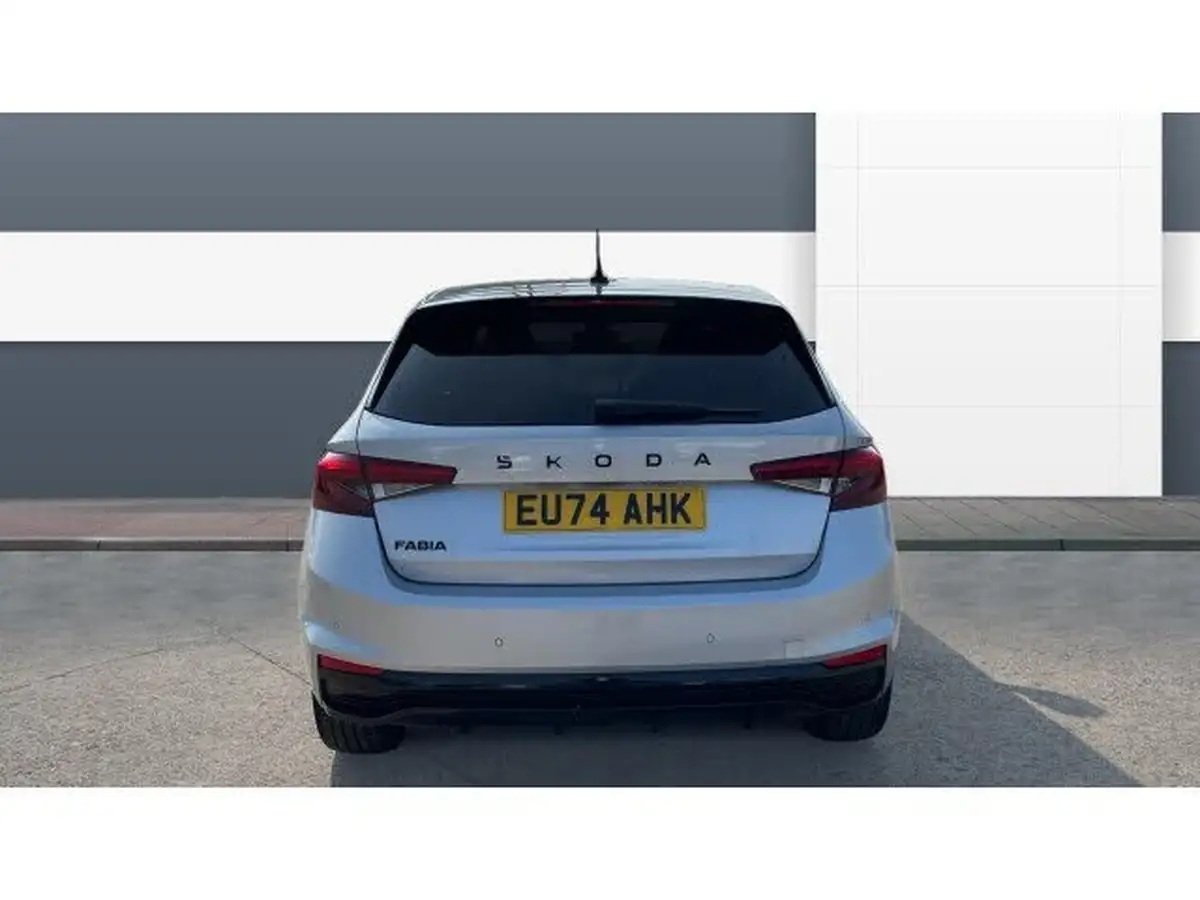 2024-skoda-fabia-10-tsi-monte-carlo-edition-big-5