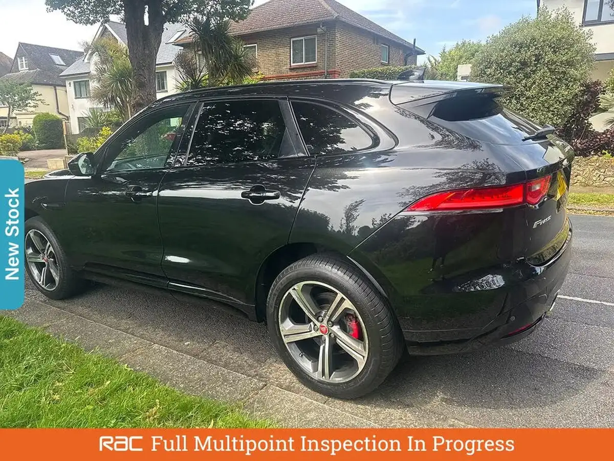 2017-jaguar-f-pace-30td-s-ss-big-1