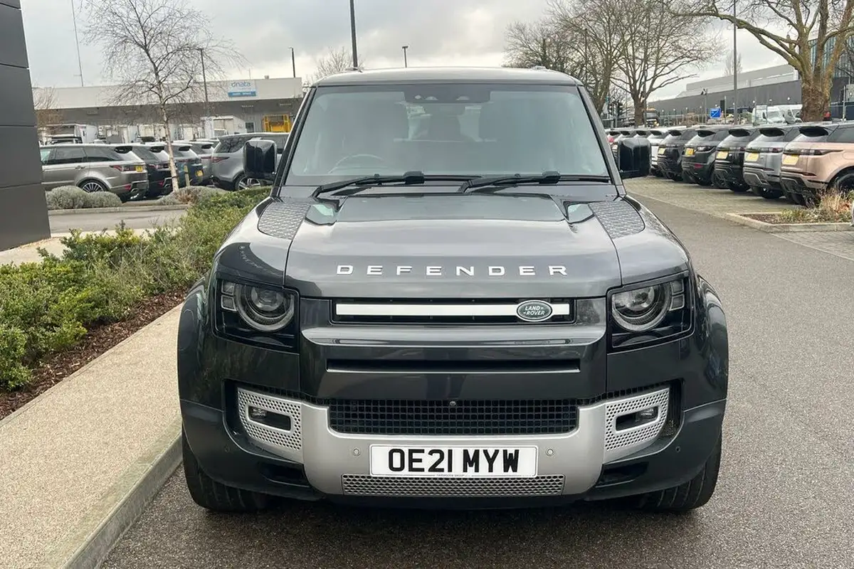 2021-land-rover-90-defender-30-d250-hse-big-14