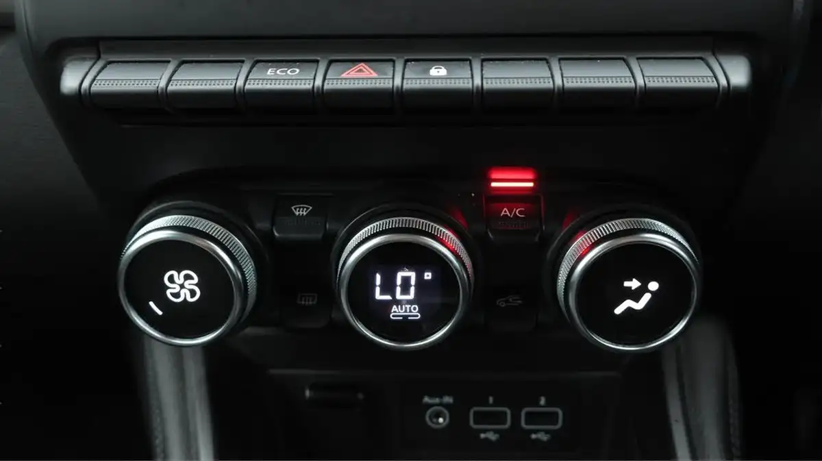 2021-renault-zoe-e-iconic-110ps-r110ev50-rapid-charge-big-12