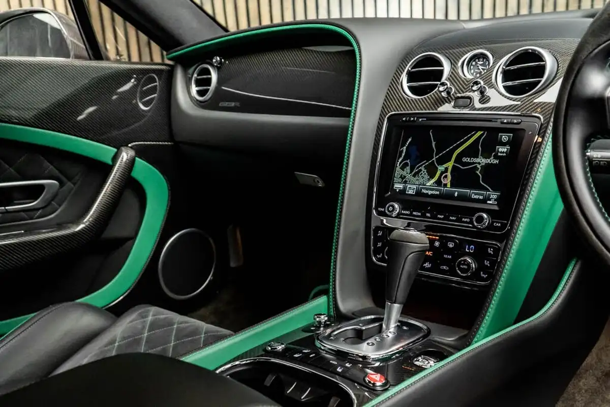2015-bentley-continental-40-gt3-r-big-23