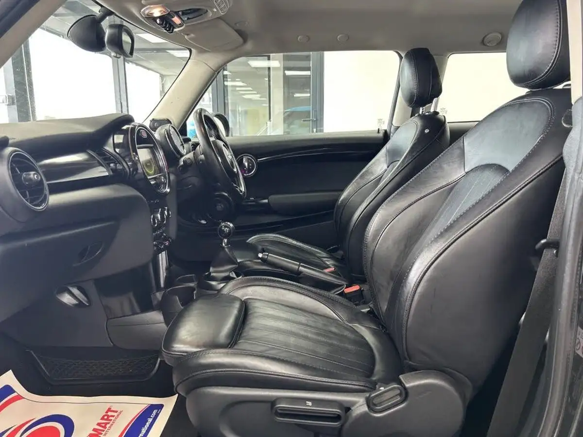 2018-mini-cooper-20-cooper-s-seven-ss-3d-big-60