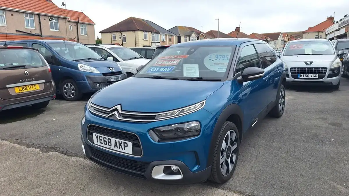 2018-citroen-c4-cactus-12-puretech-flair-110ps-eat6-big-1
