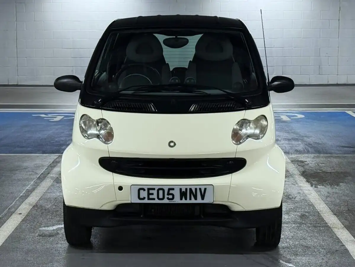 2005-smart-smart-07-fortwo-pure-50bhp-hatchback-3d-big-3