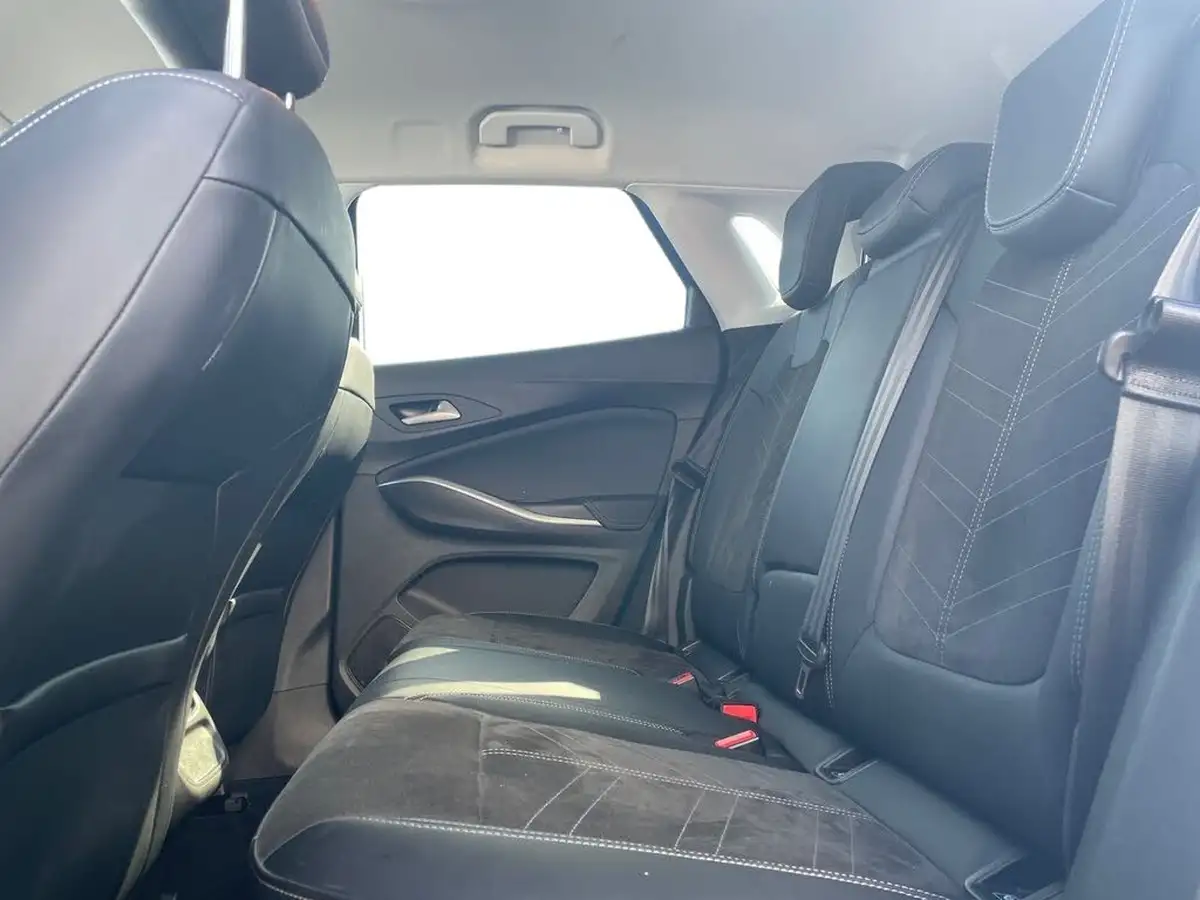 2023-vauxhall-grandland-12-ultimate-130ps-auto-big-10