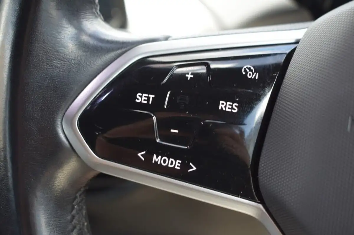 2021-volkswagen-id4-e-life-204ps-77kwh-pro-big-29