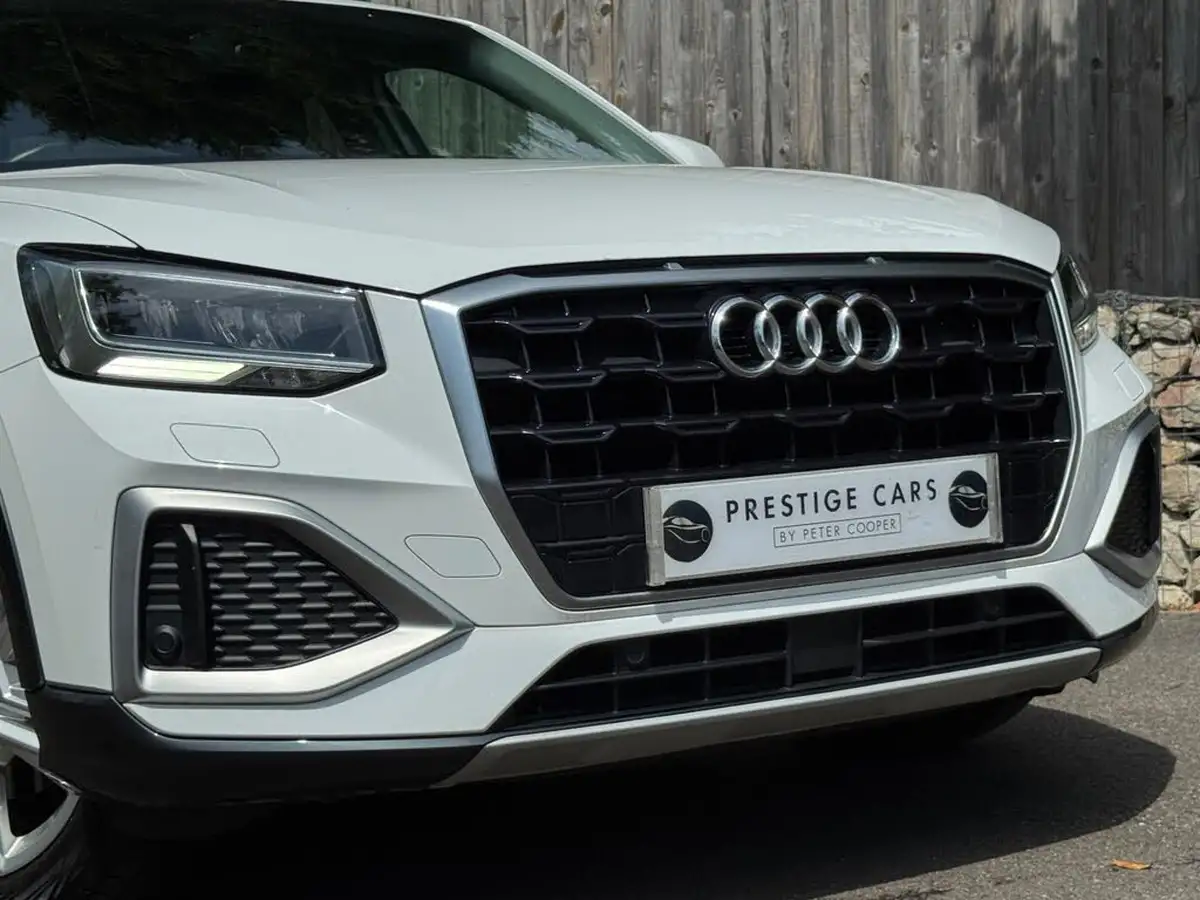 2021-audi-q2-10-30-tfsi-sport-big-9
