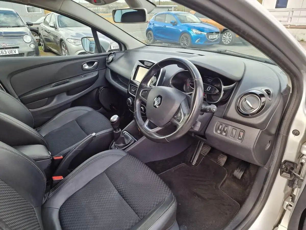 2017-renault-clio-15dci-dynamique-s-nav-90bhp-big-34
