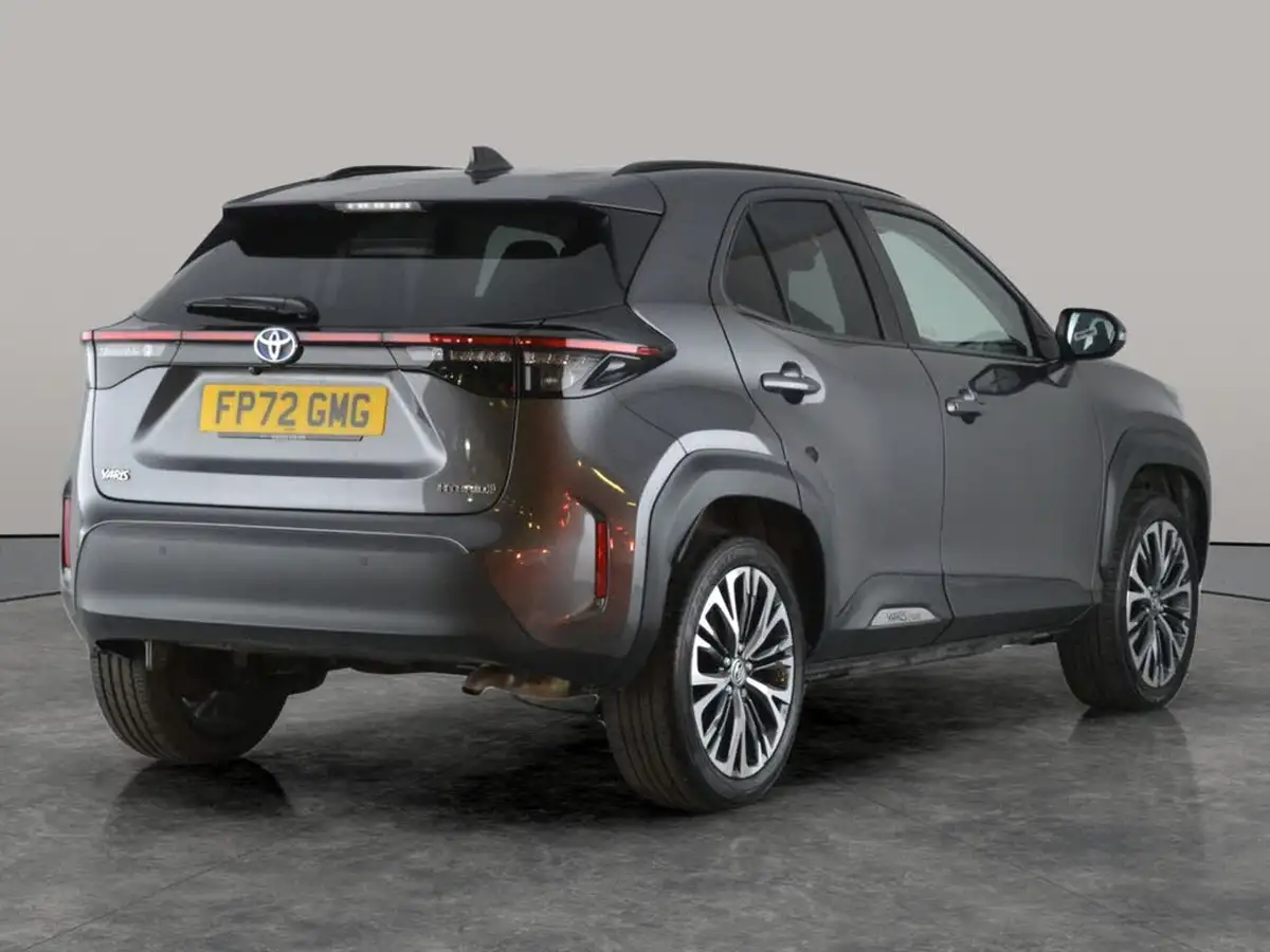 2022-toyota-yaris-cross-15-vvt-i-excel-awd-i-big-11
