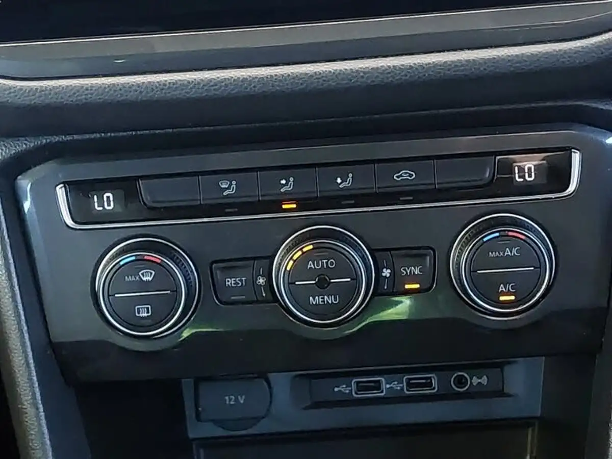 2018-volkswagen-tiguan-20tdi-se-navigation-150ps-ss-big-12
