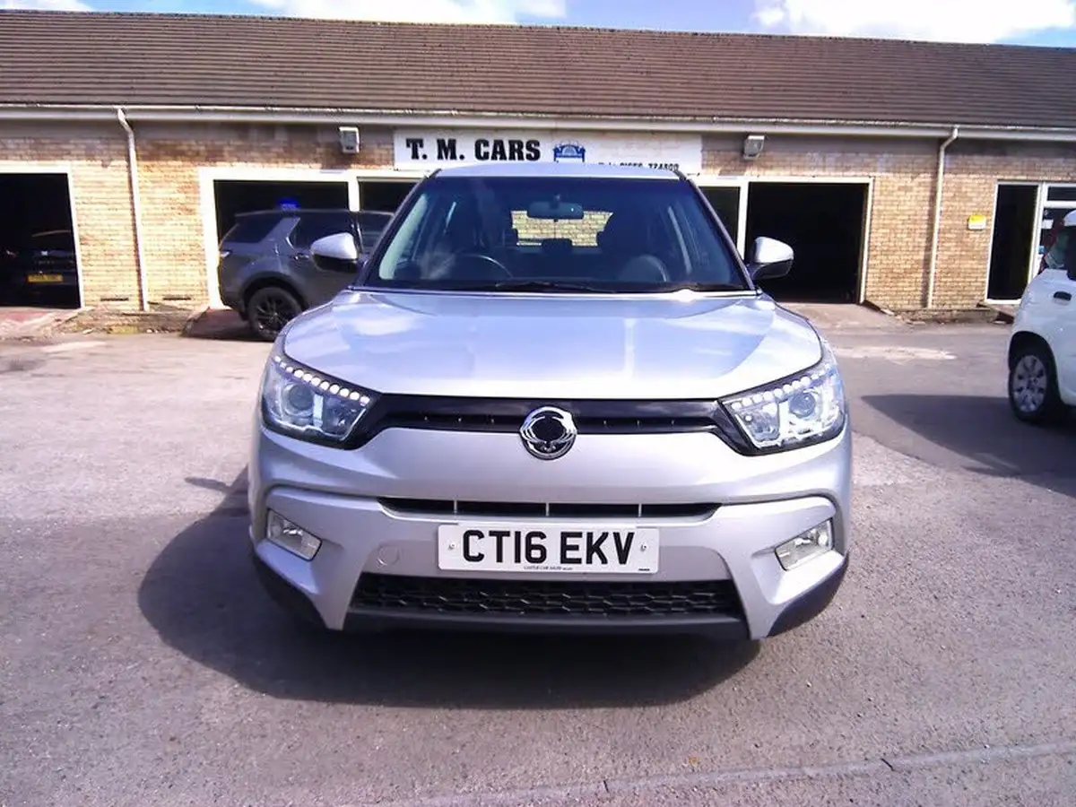 2016-kgm-ssangyong-tivoli-16td-ex-big-2