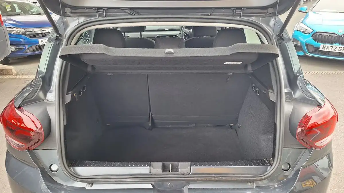 2021-dacia-sandero-10-sce-essential-big-17