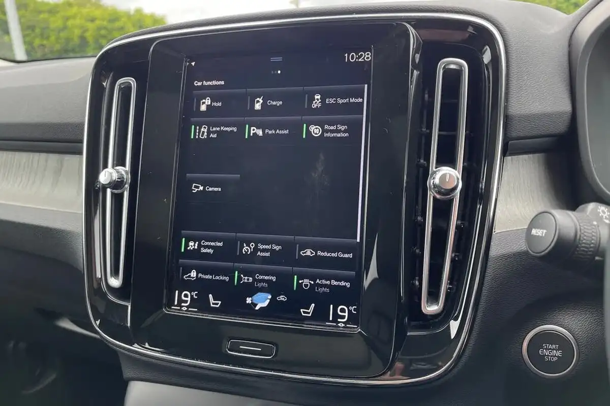 2022-volvo-xc40-15-t5-inscription-pro-big-52