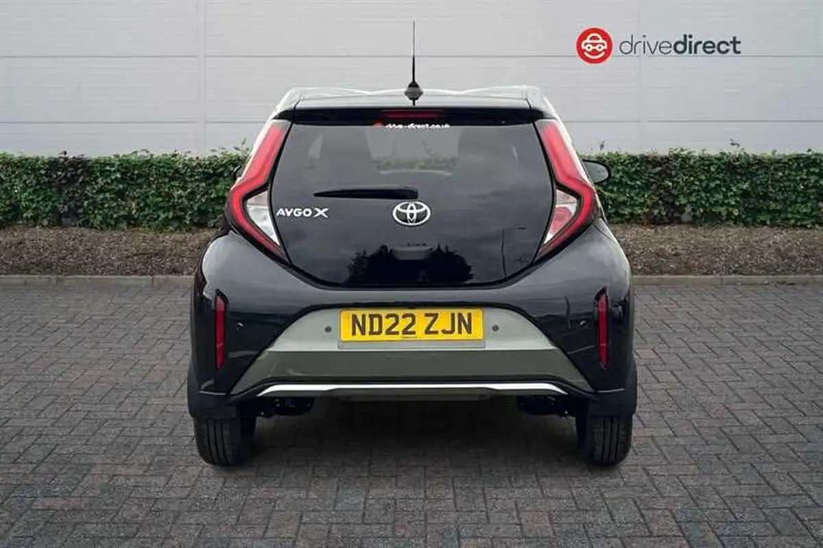 2022-toyota-aygo-x-10-vvt-i-exclusive-big-3