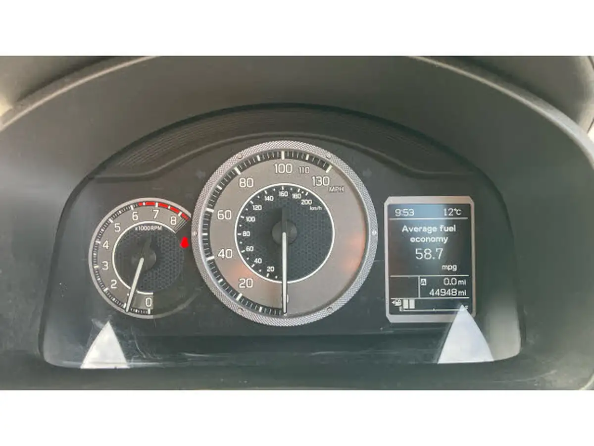 2021-suzuki-ignis-12-dualjet-sz-t-big-17