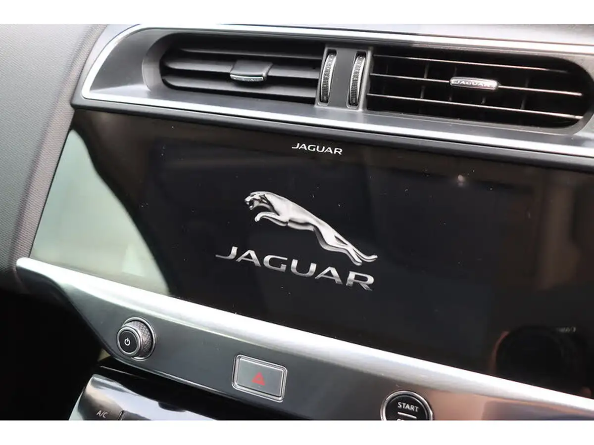 2019-jaguar-i-pace-ev400-se-big-46