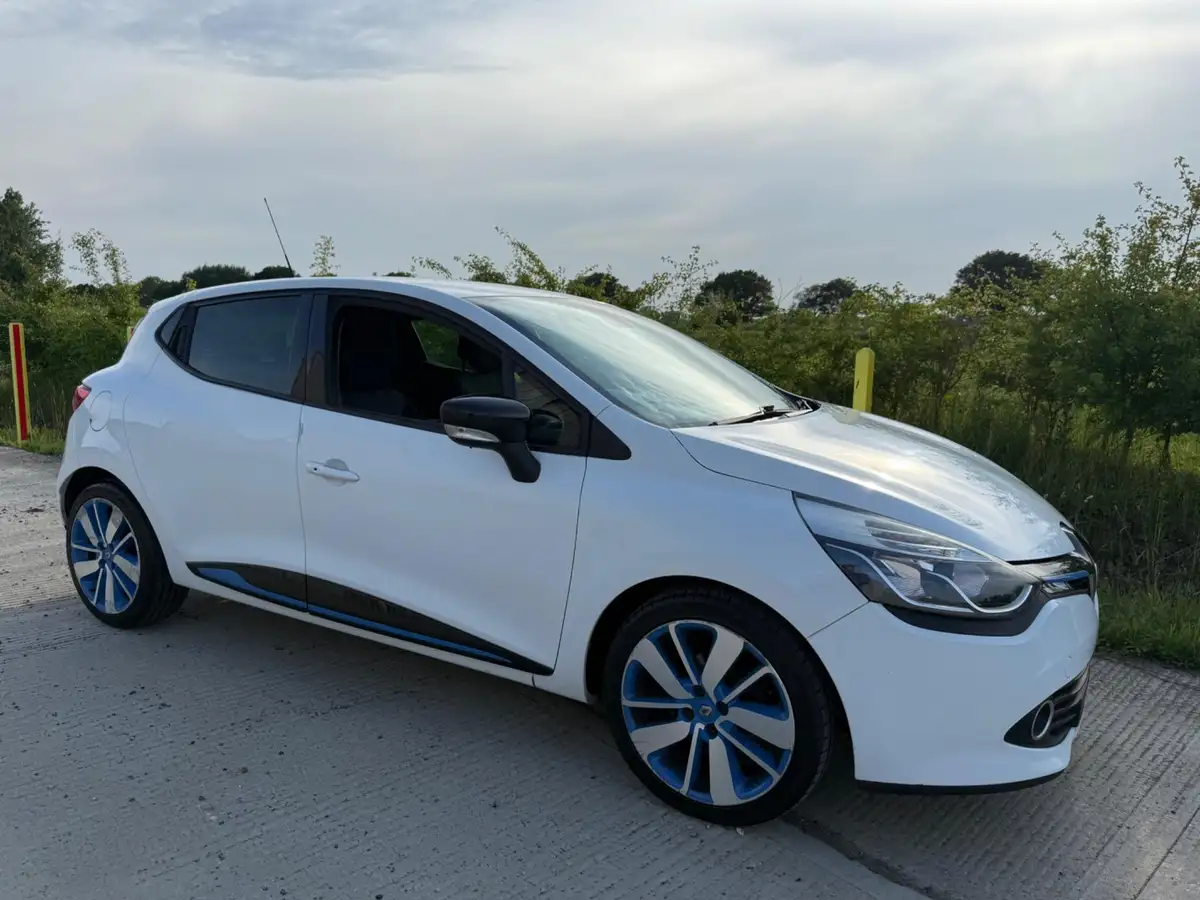 2013-renault-clio-09-dynamique-s-big-3