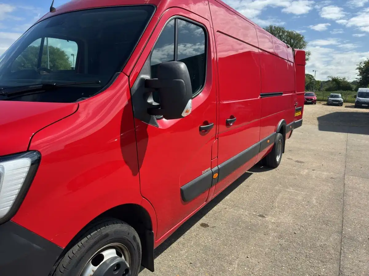 2022-renault-master-23dci-lml35tw-145-business-rwd-big-25